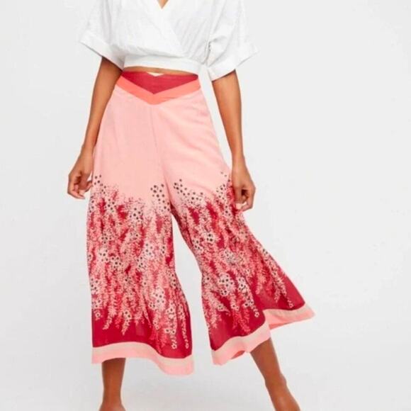 Free People Pants - FREE PEOPLE OFF THE GRID CULOTTES CHIFFON CROPPED WIDE LEG PINK FLORAL PANTS XS